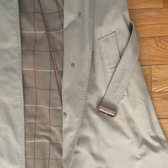 Burberry Trench Coat - Picture 9 of 16